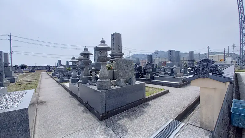 広仏の霊園「由宇町新なぎさ霊園」