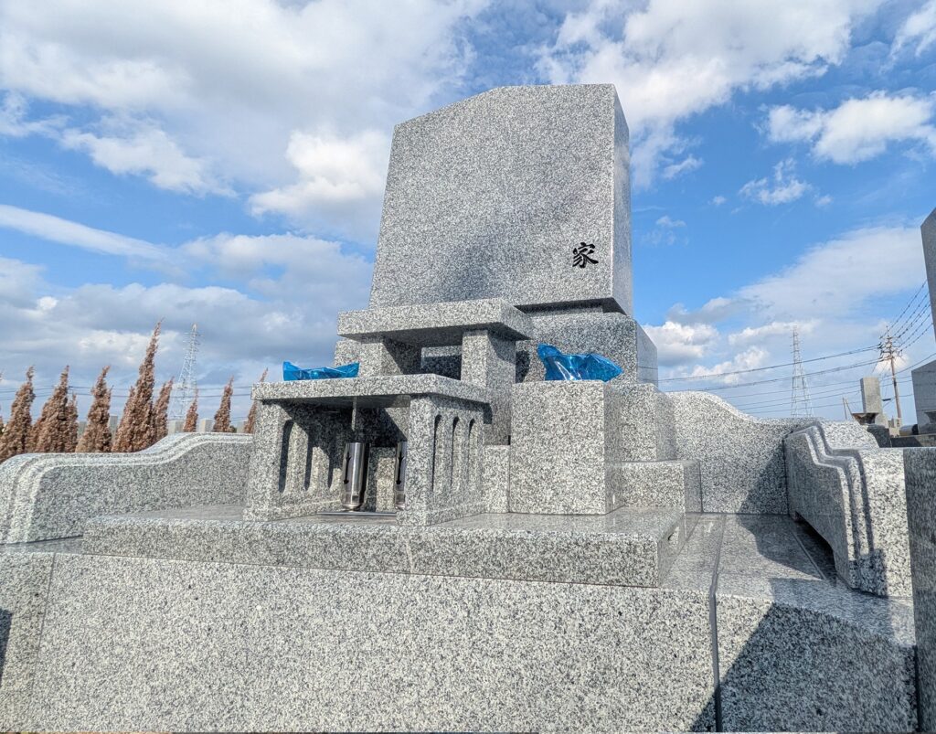 広仏で建てた墓石